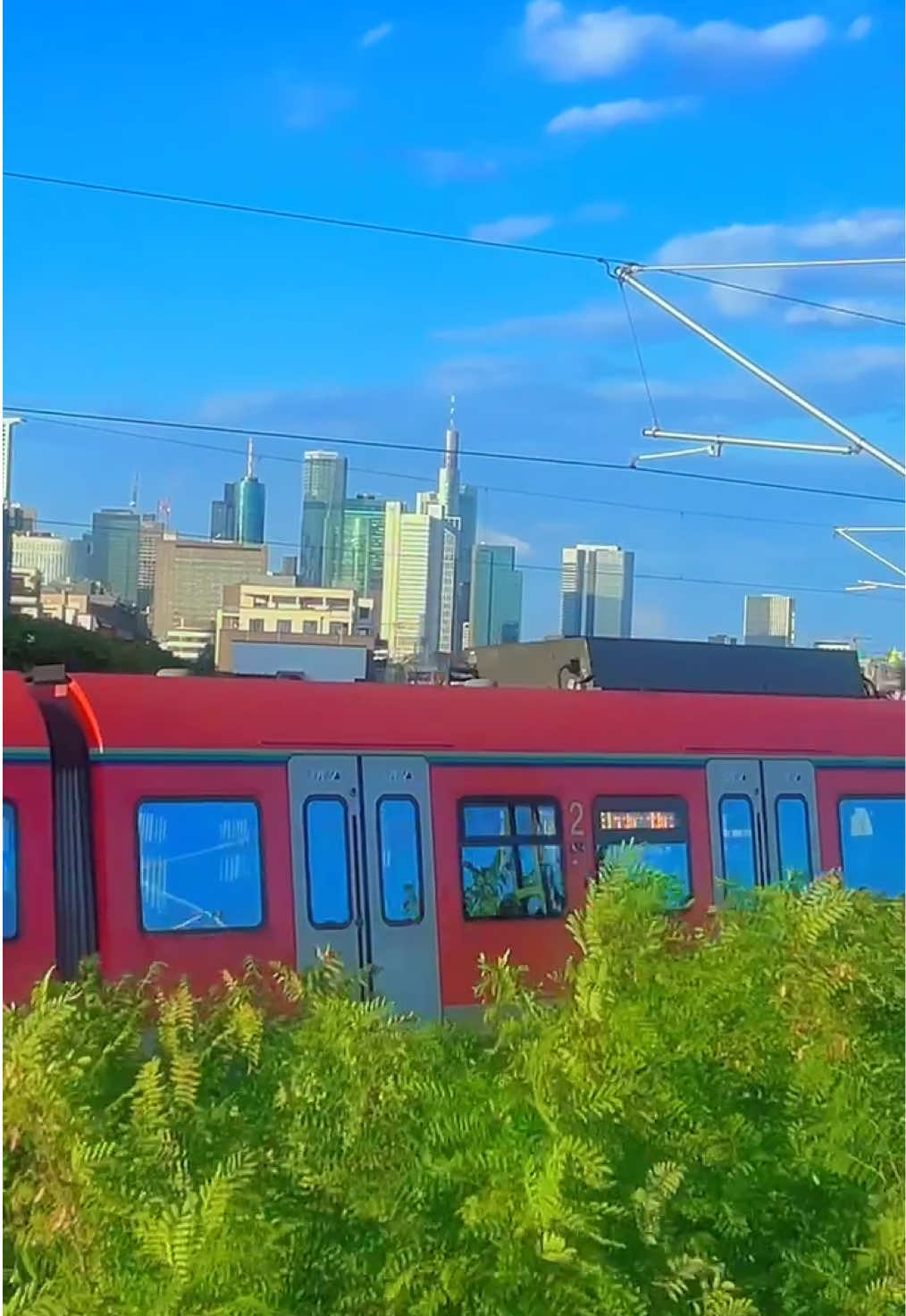 @ĹÕVÊ ÍŚ MÝ WÃÝ ♥️✈🚘🚶♀️