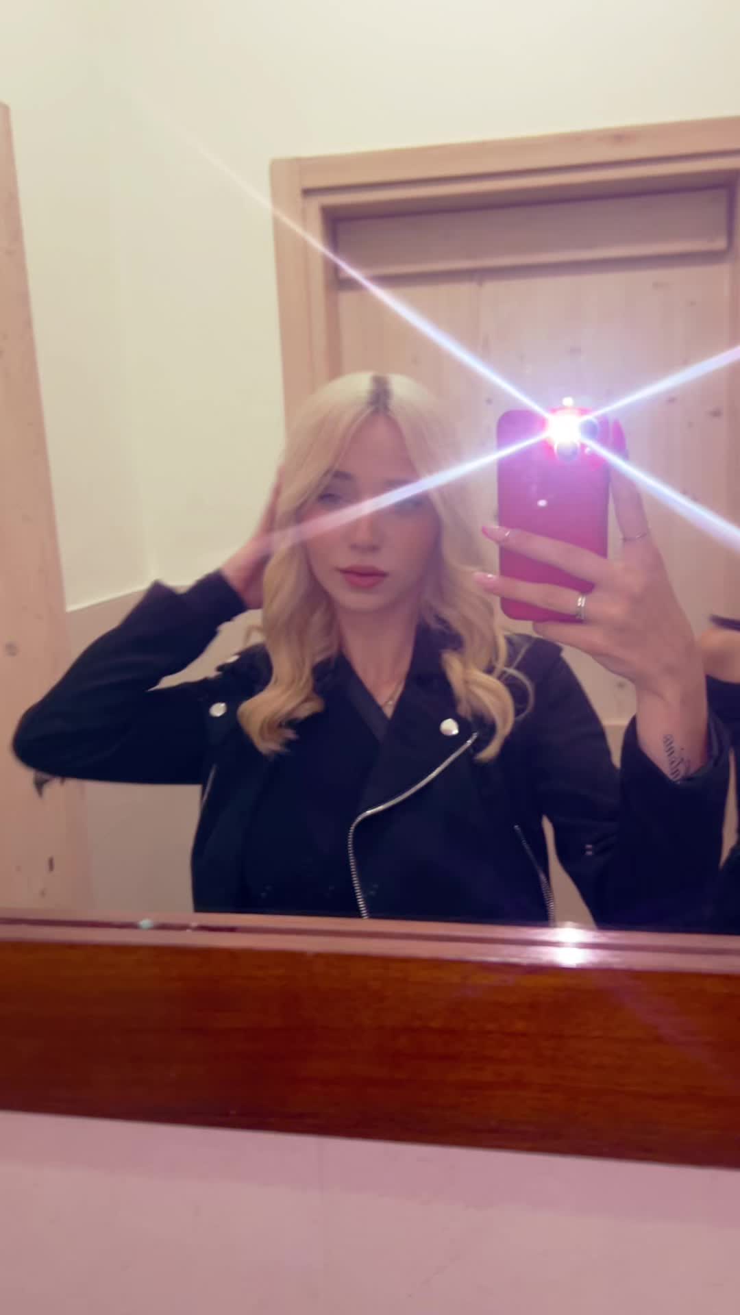 @noviamarianna