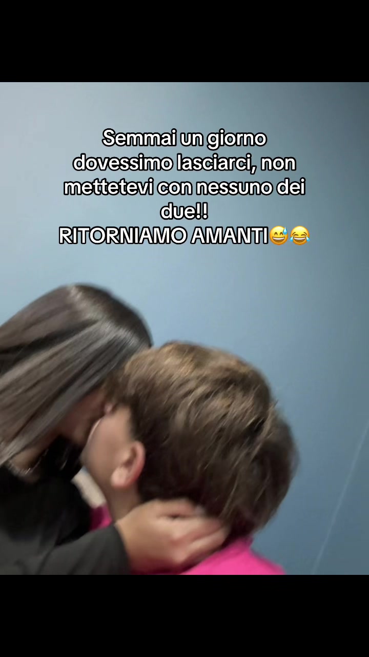@nicoleefoiss