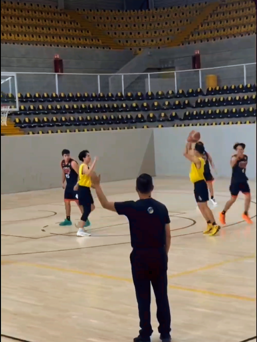 @Chefloma30 🏀🍇