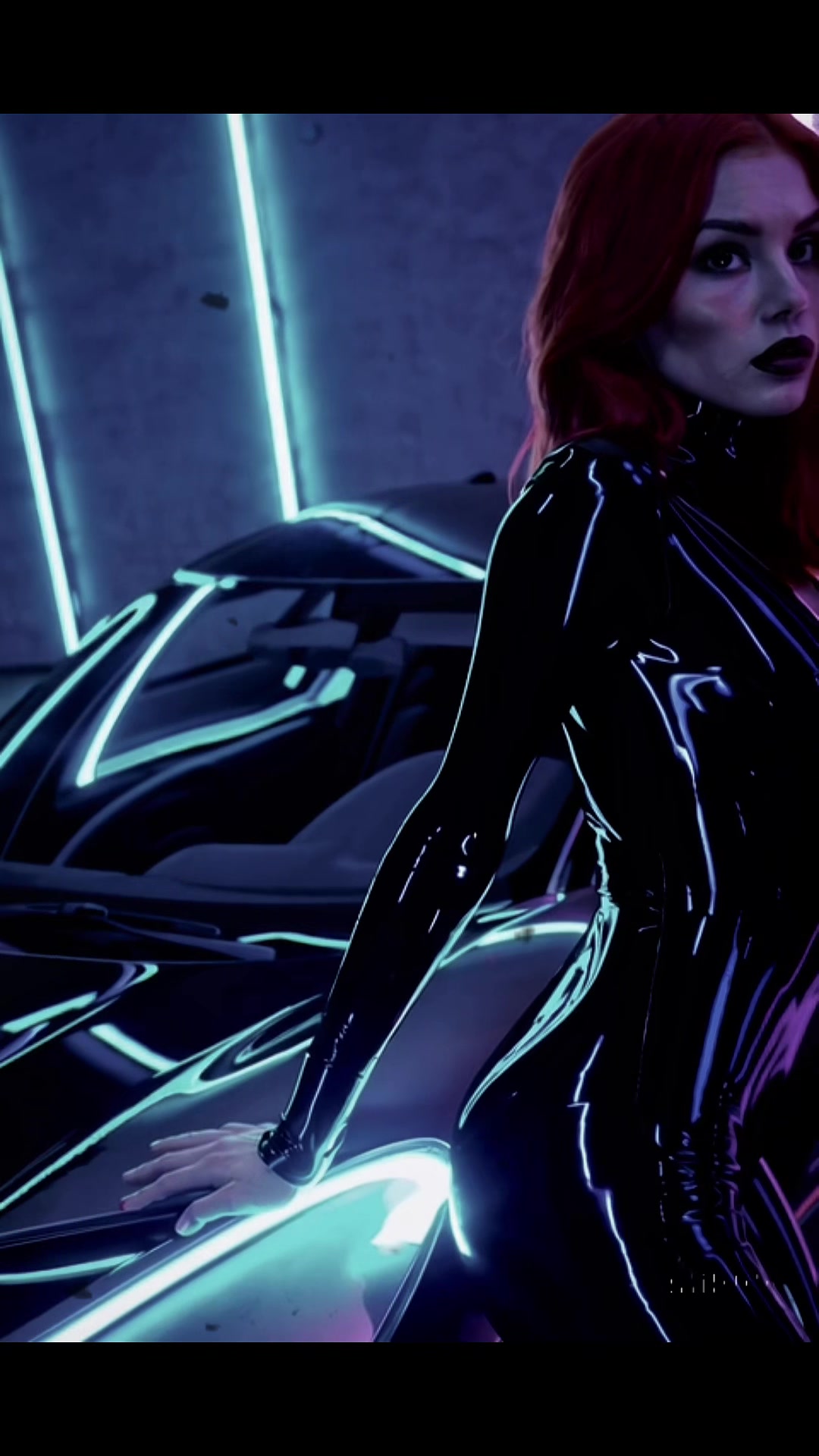 @ladyinlatex