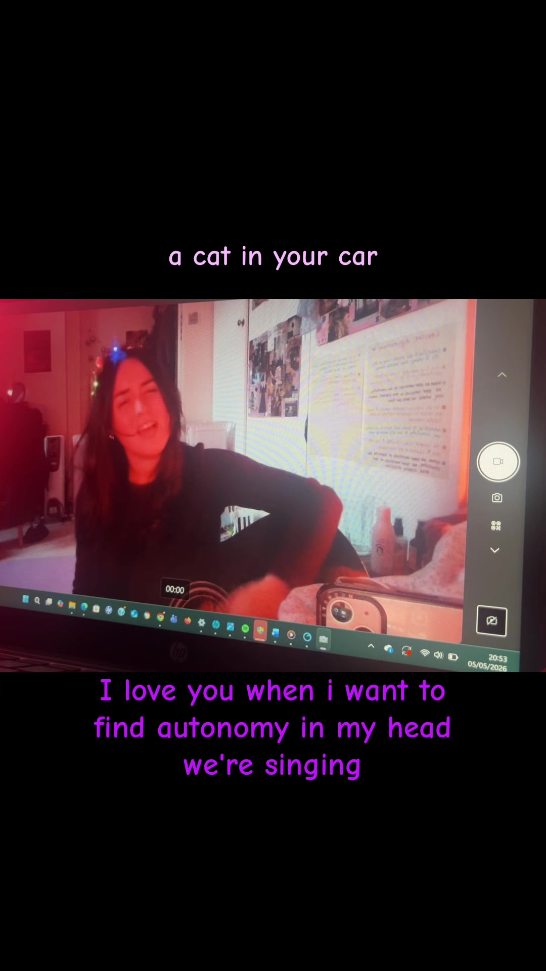 @🦋
