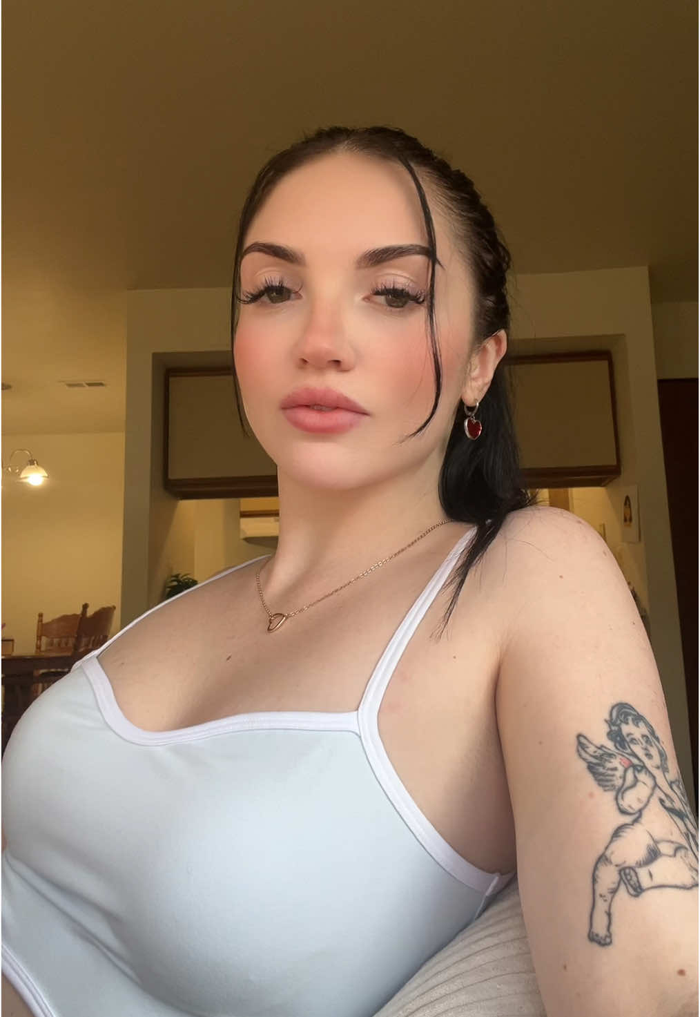 @😇