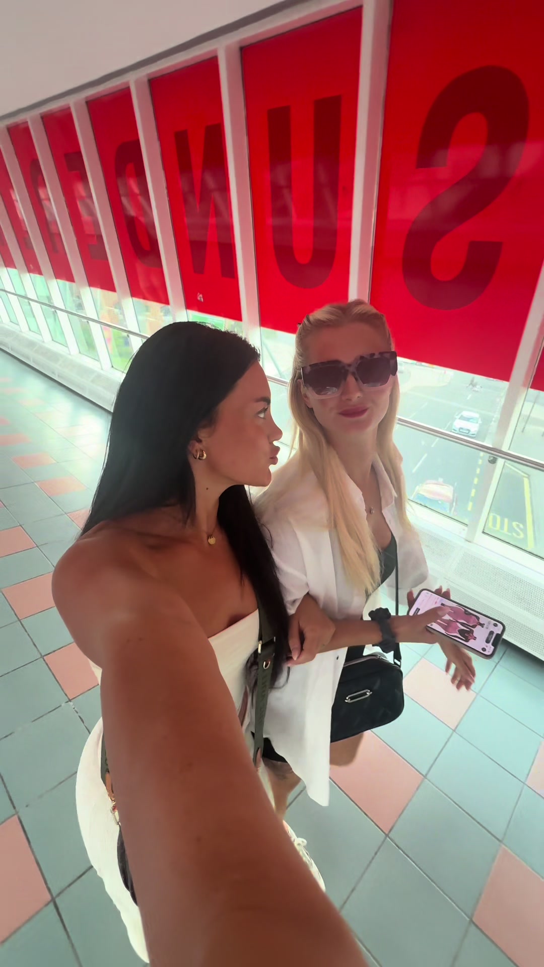 @ChloescnX