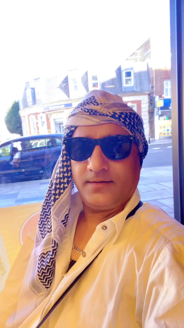 @Raja 𝙆𝙎𝙃𝙈𝙍𝙄 𝙐𝙆🇬🇧