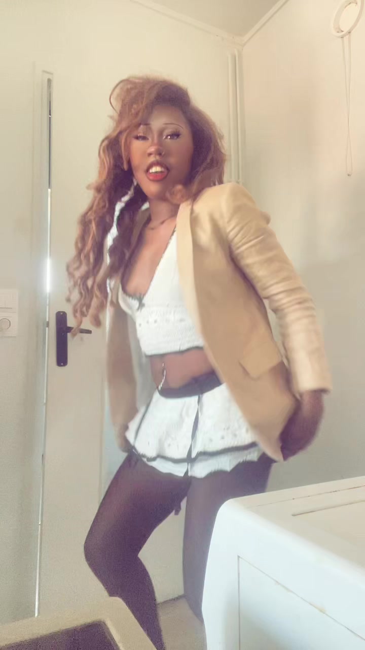 @Black🥰❤️☺️