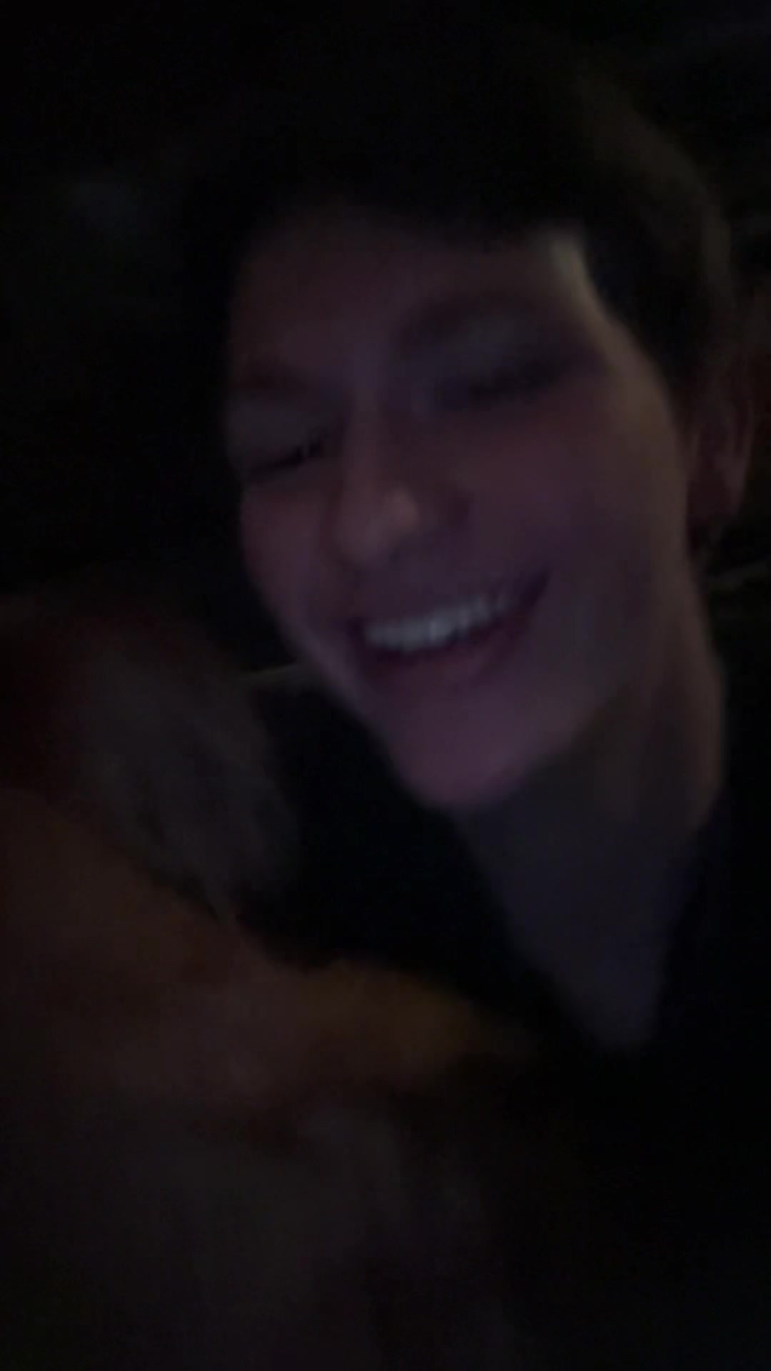 @twizzleyz