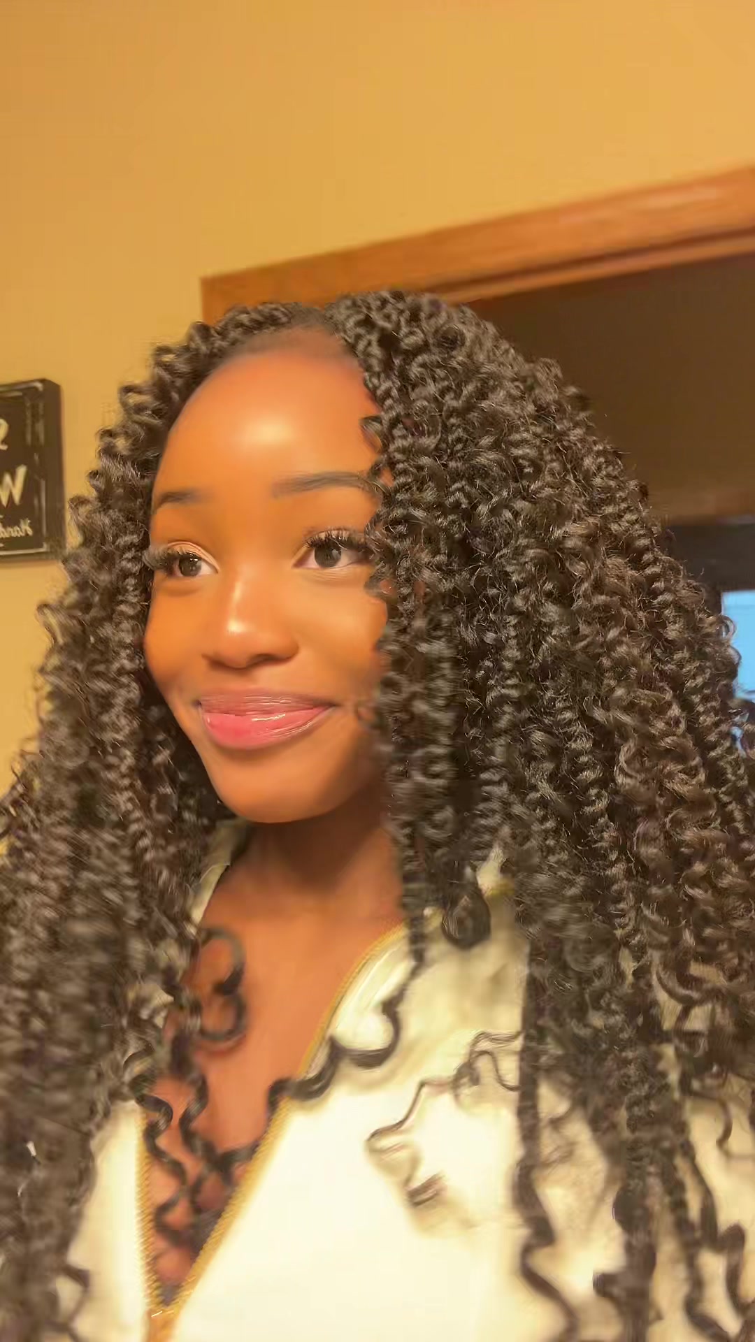 @nellamonraye