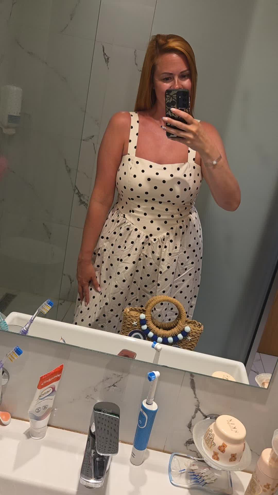 @L U C Y ✨️💋