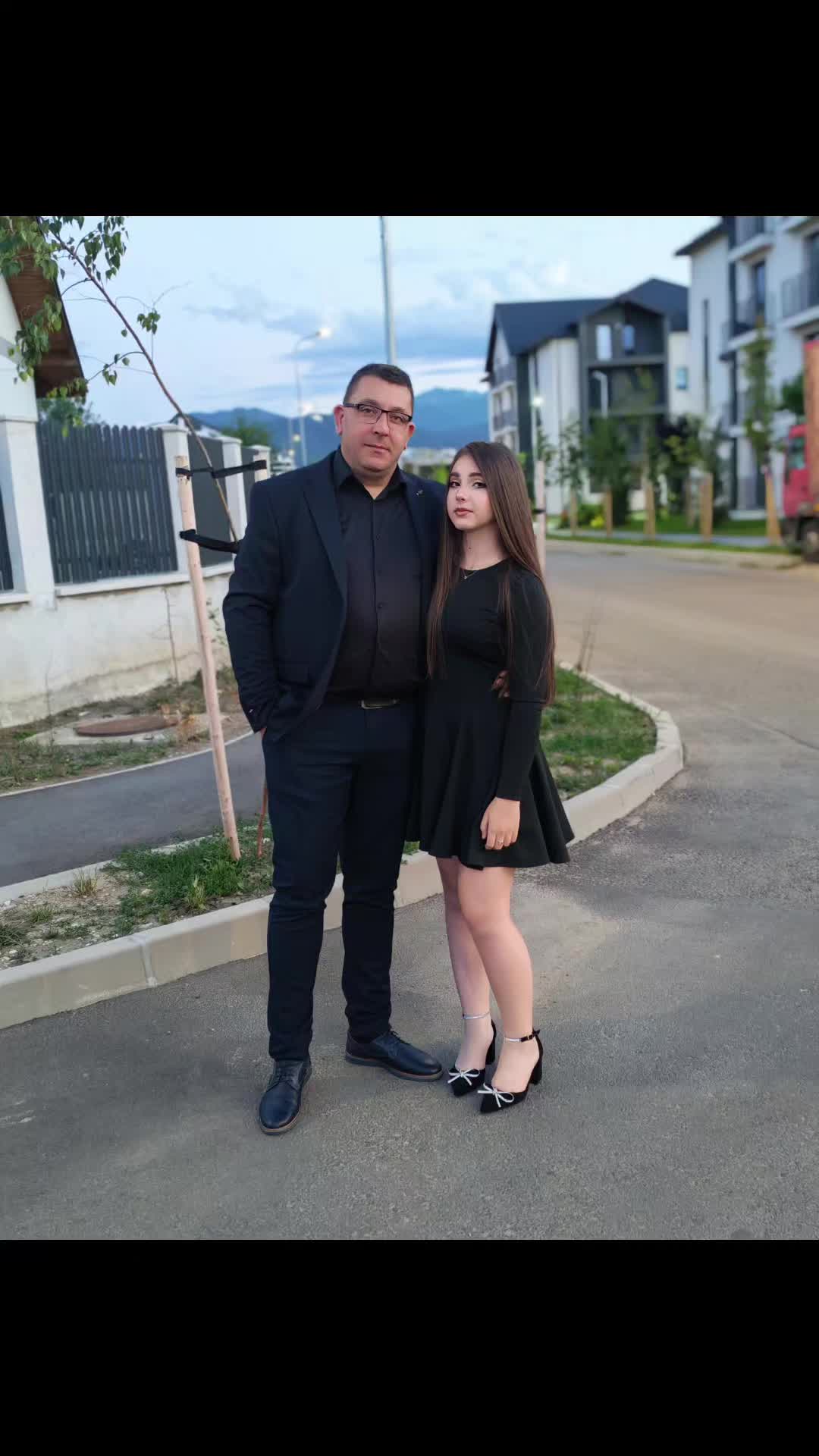 @Cris37yas10