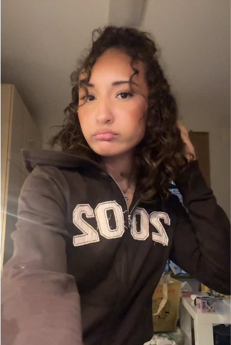 @glovixxen1