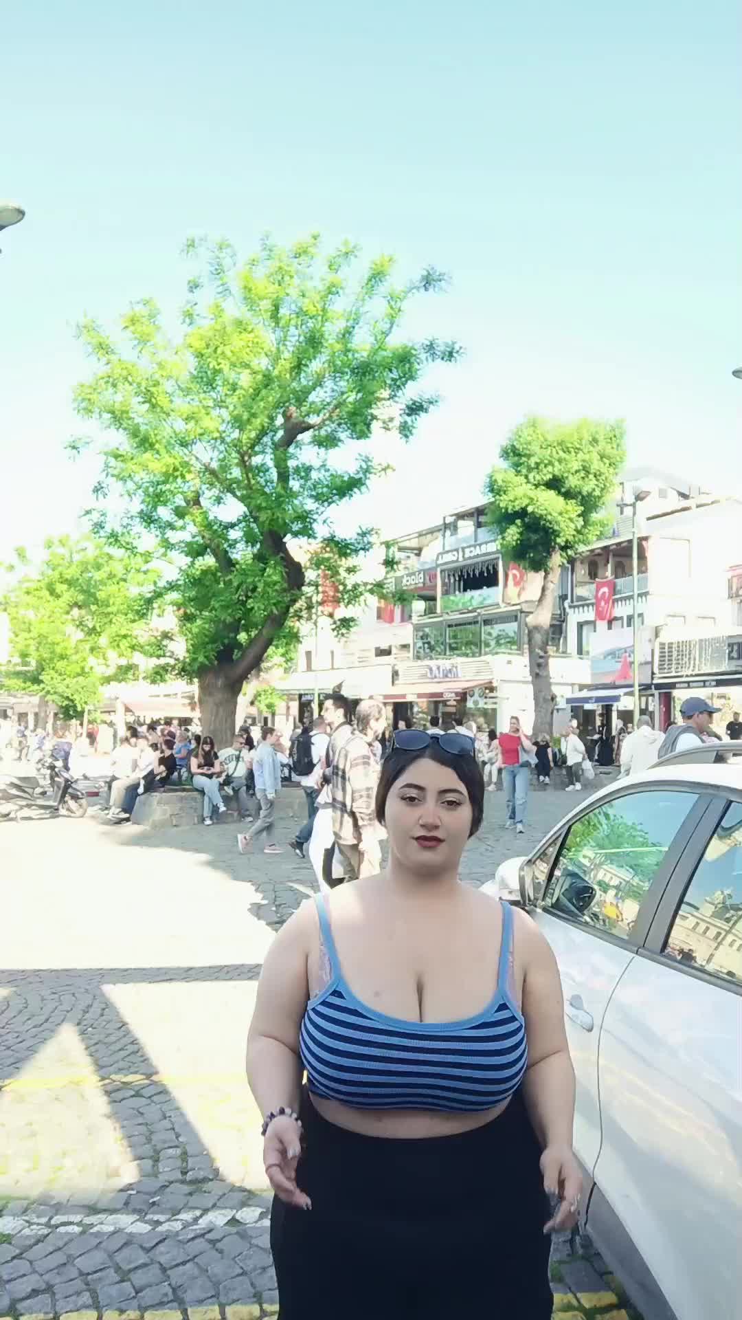@Esra