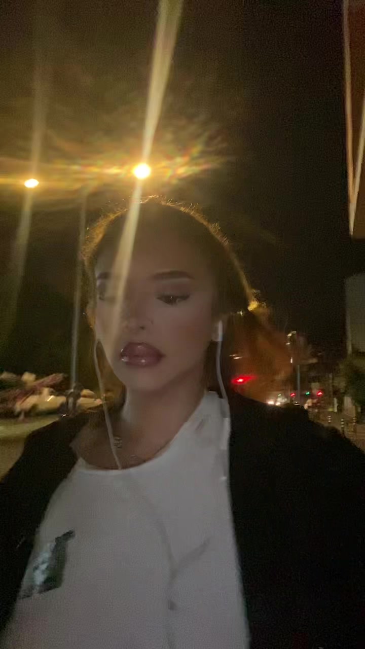 @_Ofasïabrunetäoffcïël_