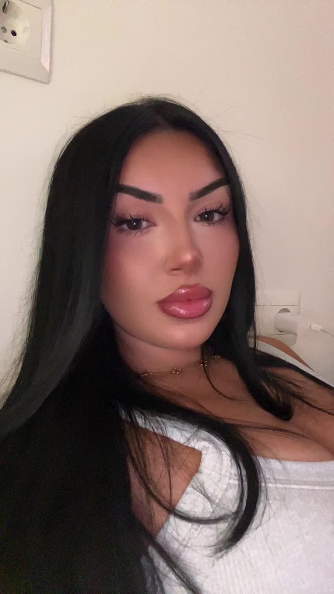 @sheilatrs