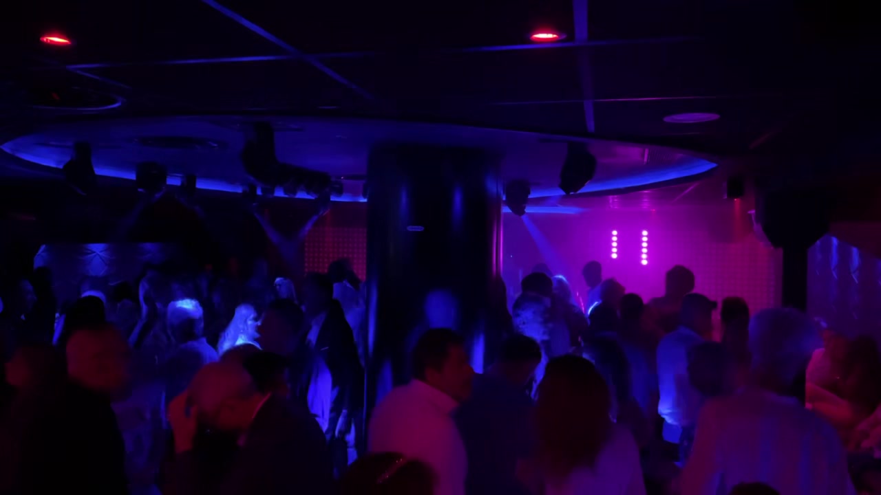 @Th&eacute; Dansant Duplex