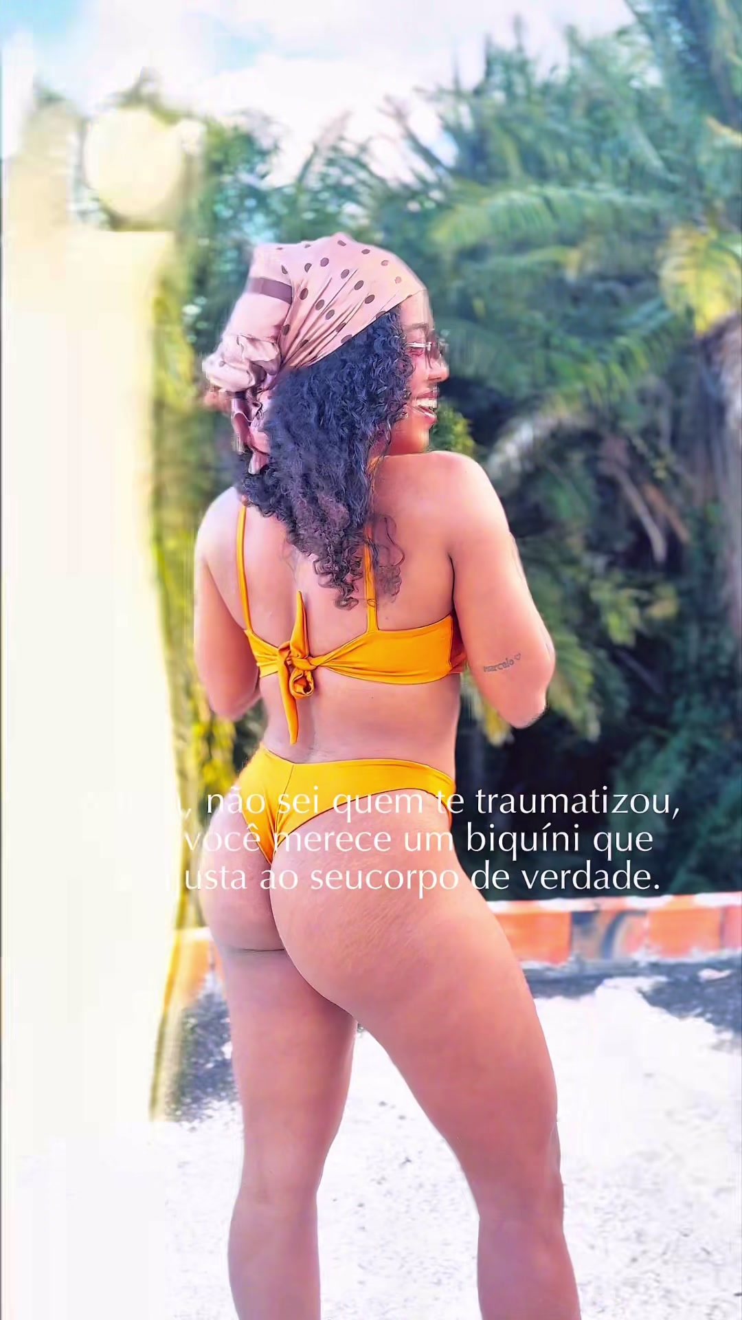 @laricoellho_