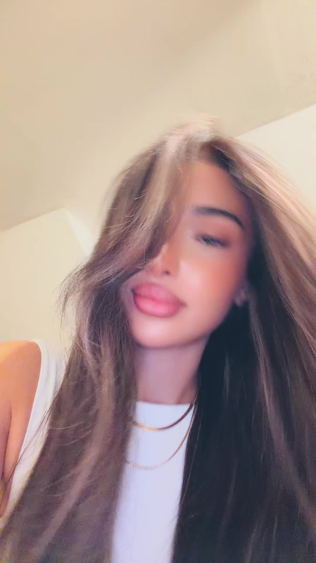 @H A K I