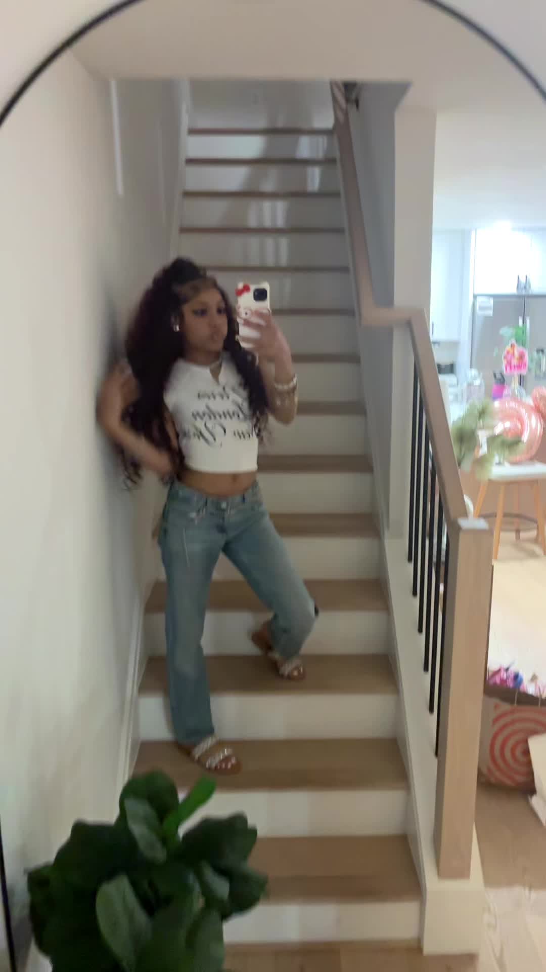 @𝐤𝐦𝐨𝐧𝐞𝐲