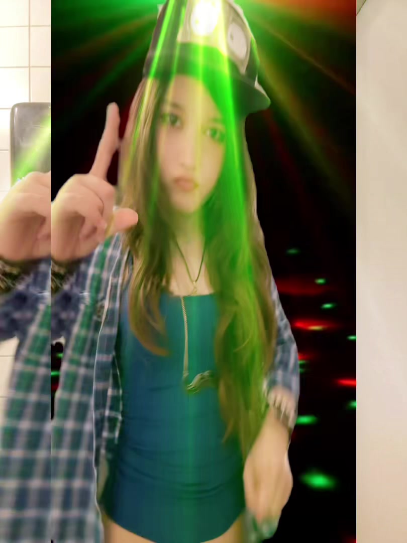 @:o