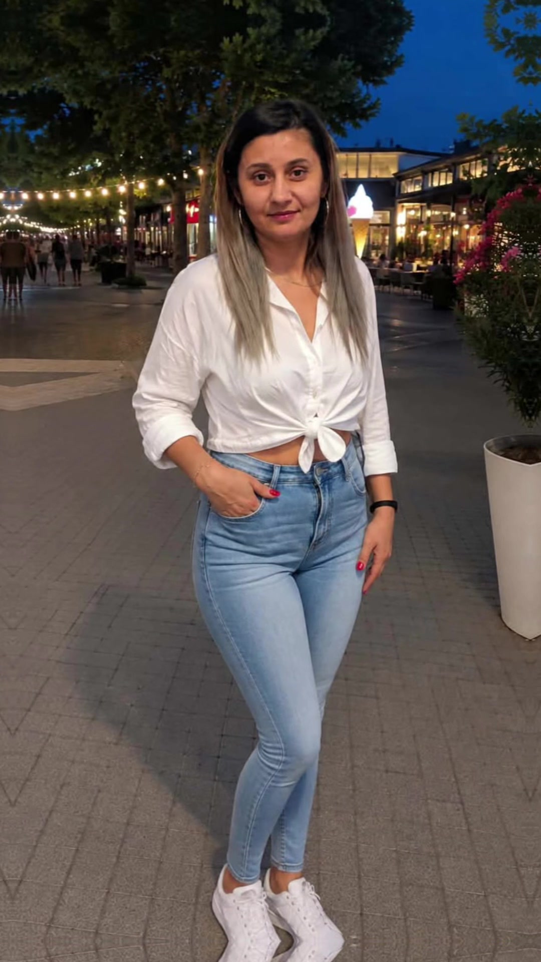 @Madalina Mada Stilat