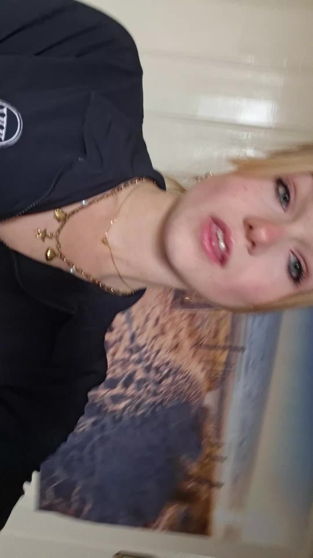 @💋.M.💋