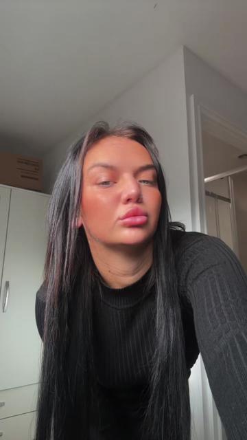 @tillybevanxx