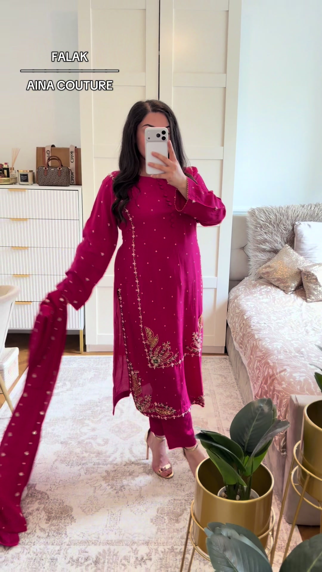 @Aina__couture