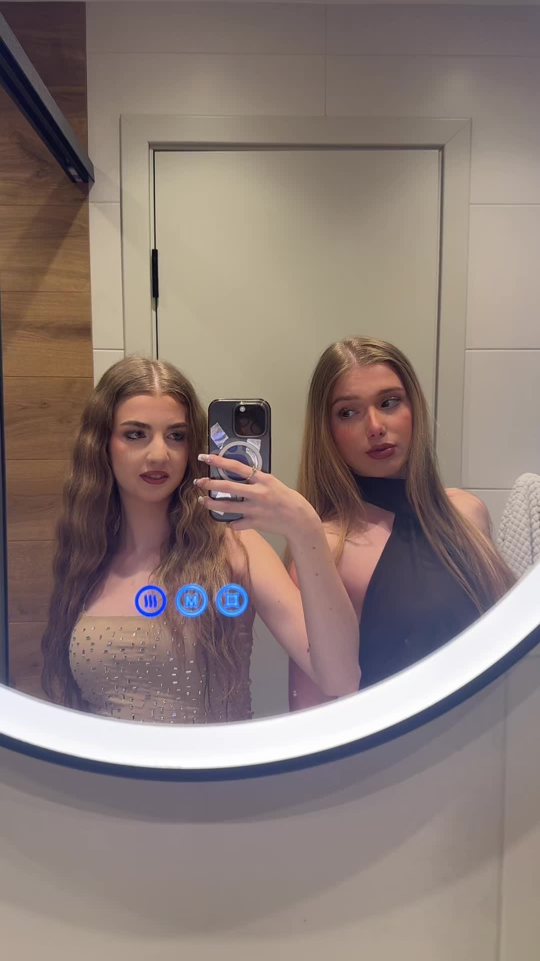 @sisi