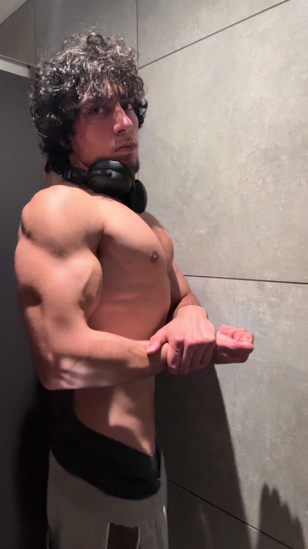 @_danialalitha