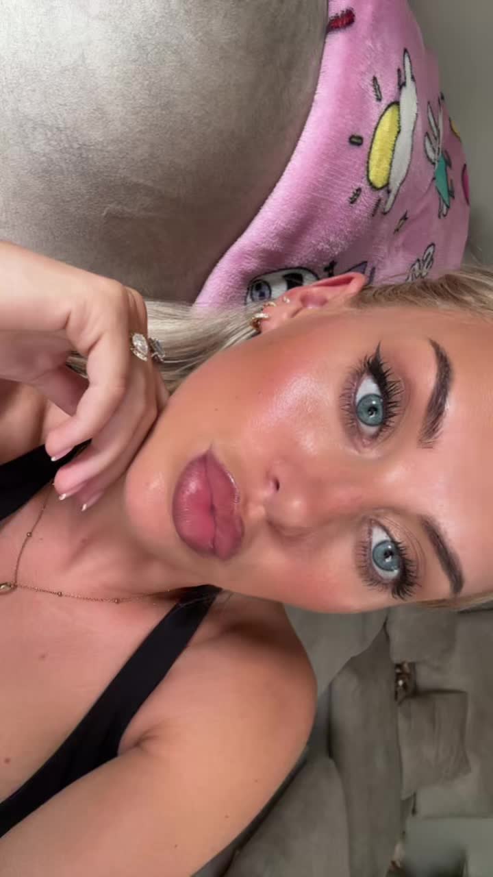 @Rhiannon blue