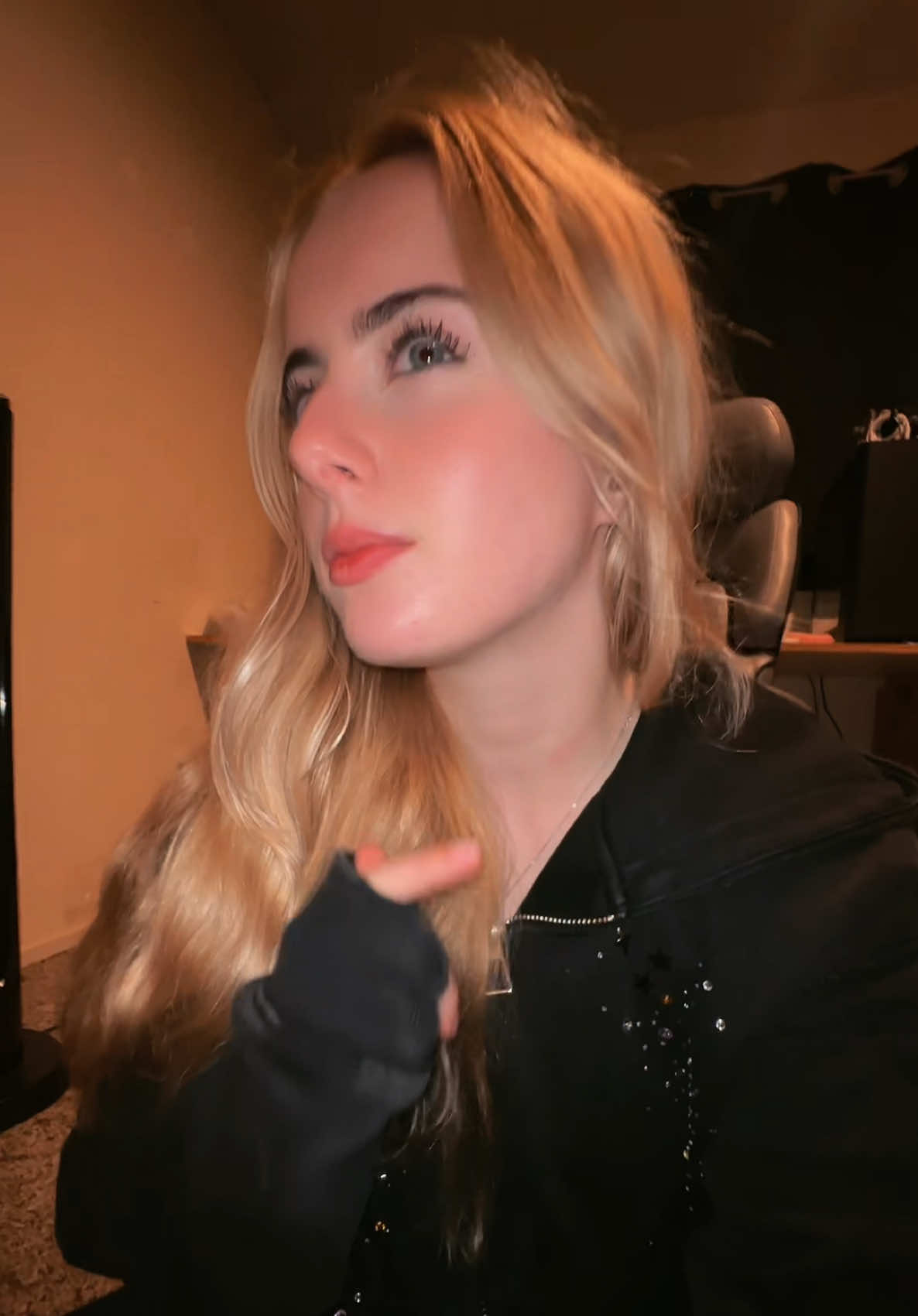 @Krissee