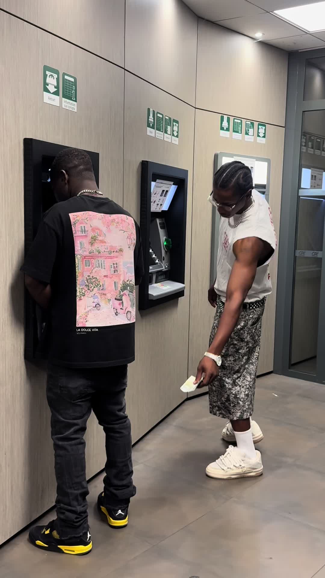 @Barrykingstar