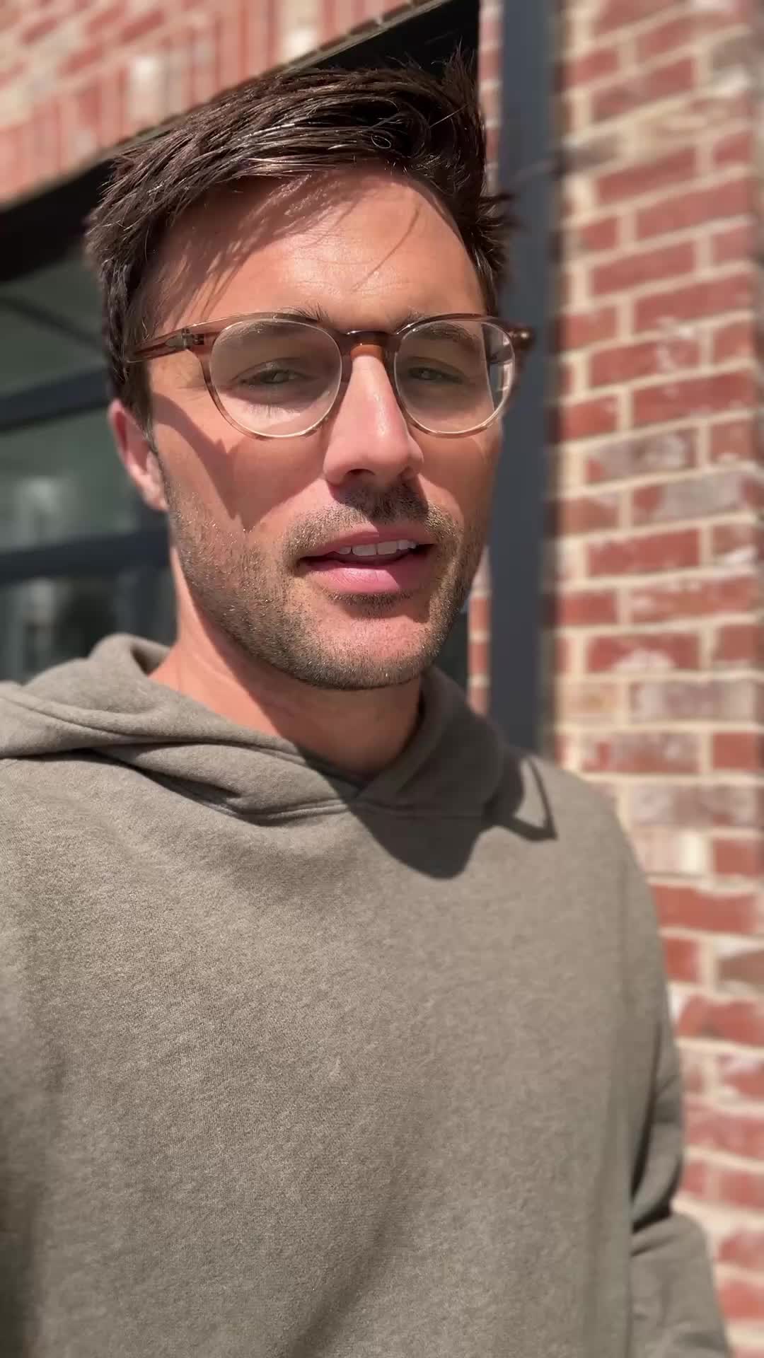 @nicholasjohn__