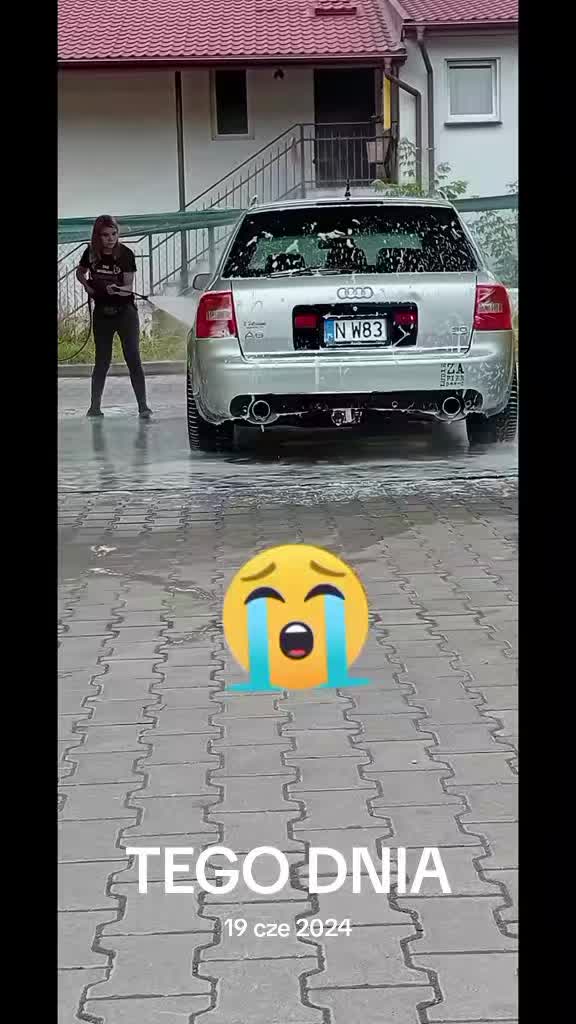 @JaszczurE46