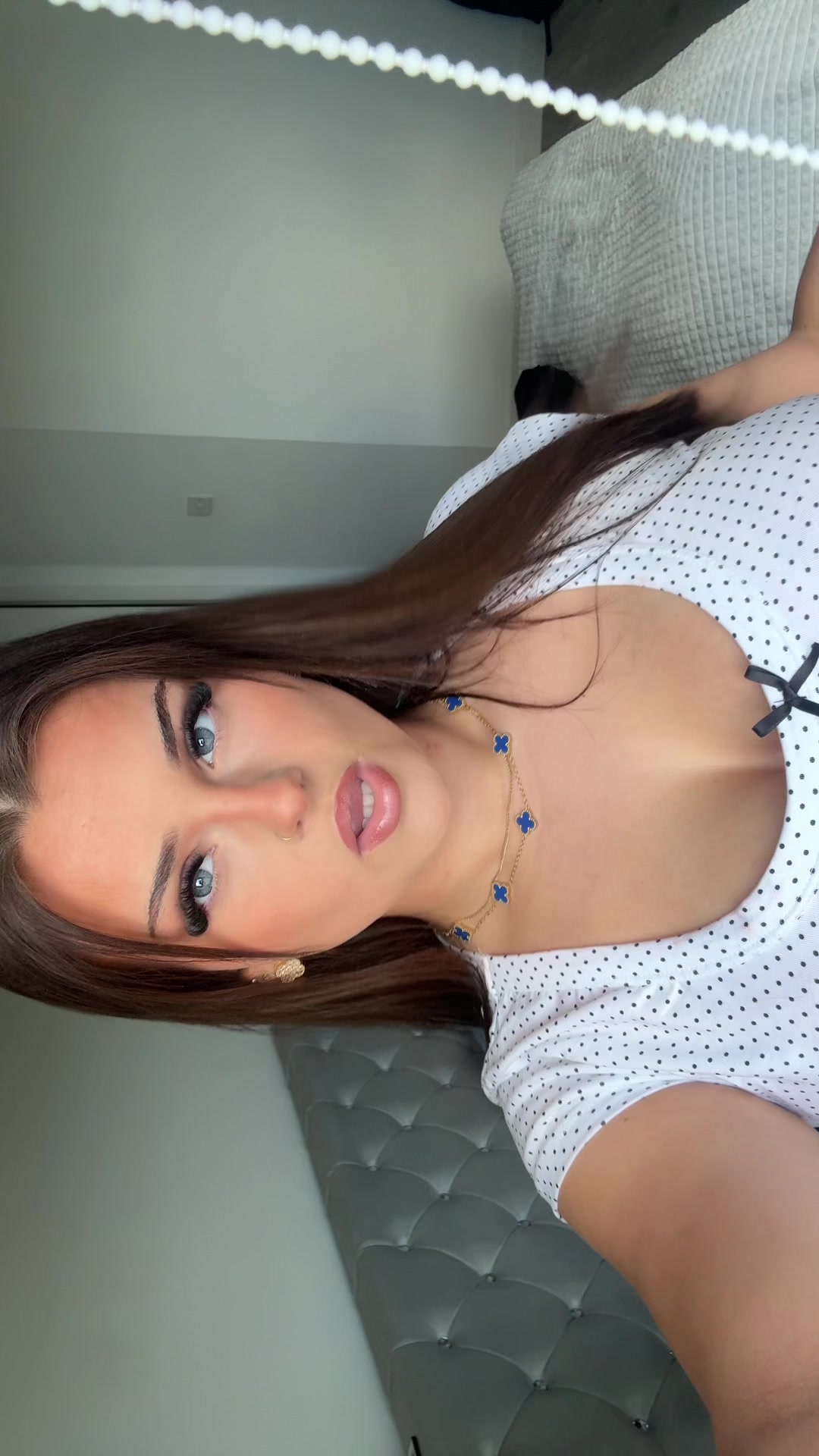 @$anďra