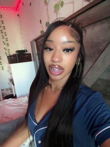 @Adaezeeeee
