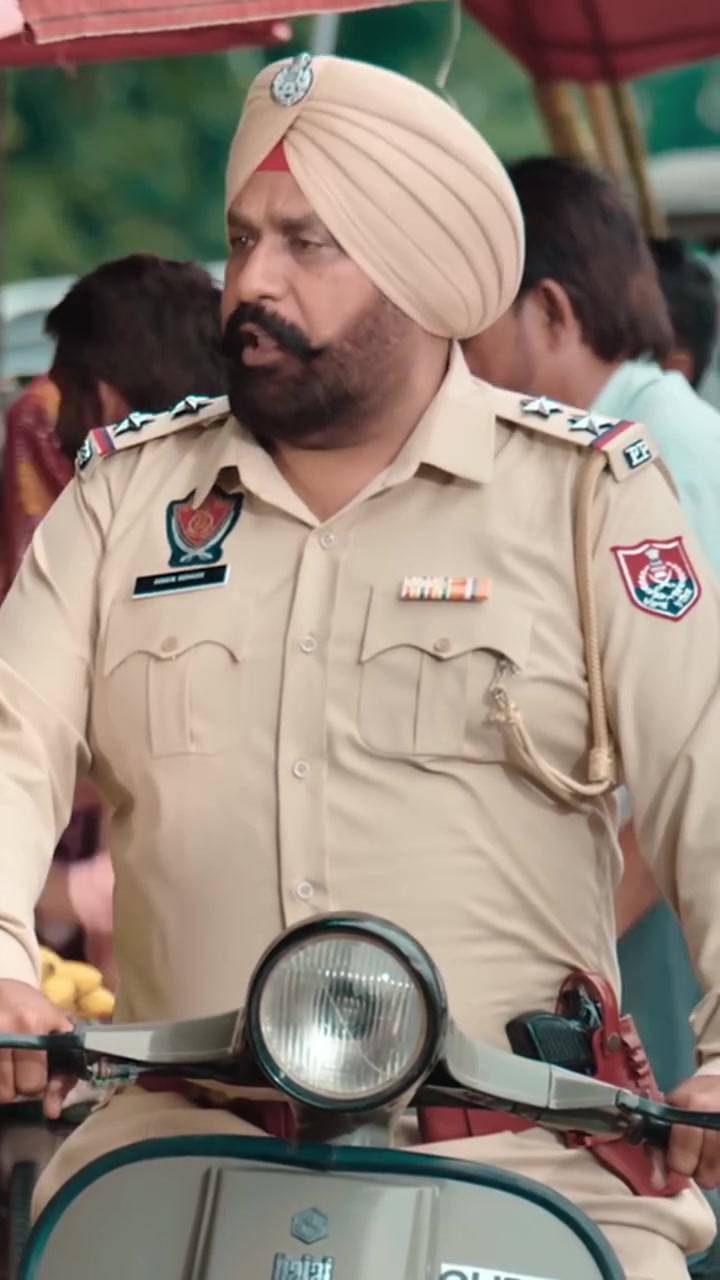 @Yeh Kali Kali ankhe 👀