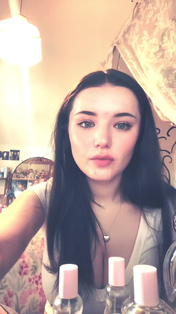 @d1gital4ngel_