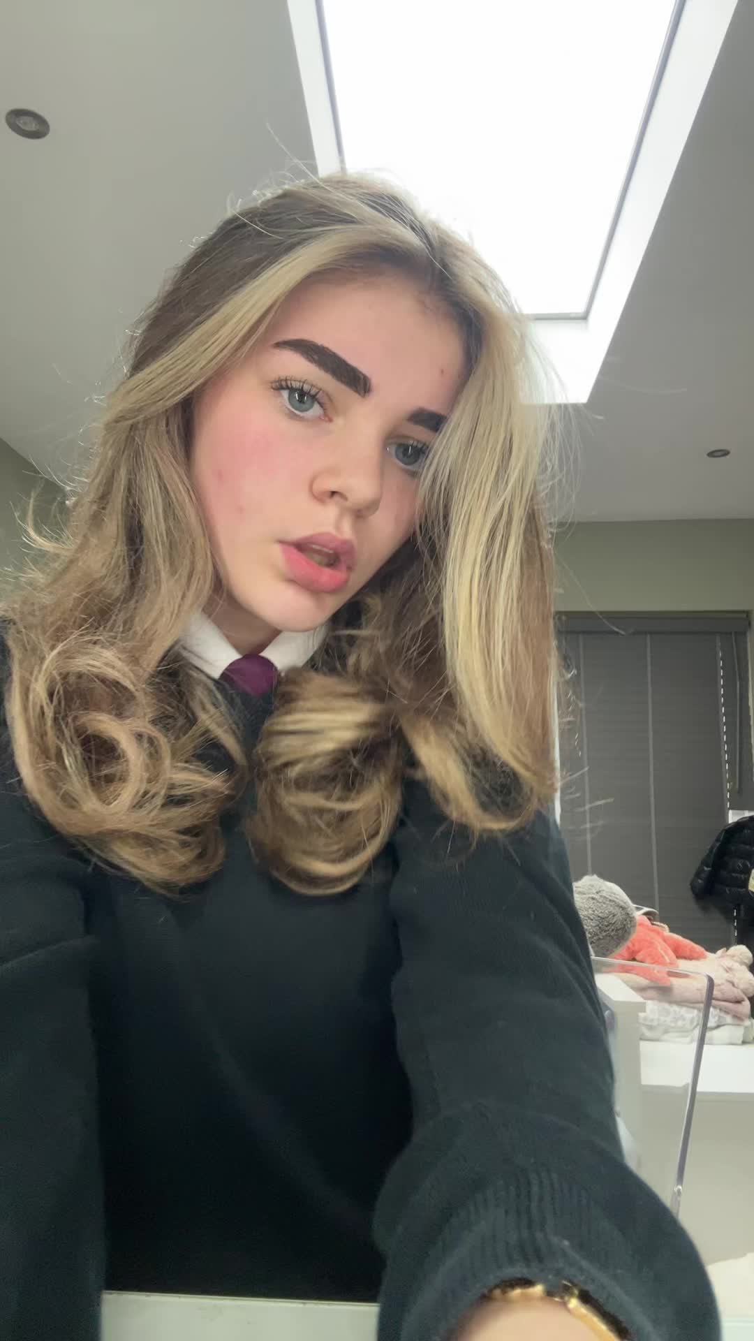 @poppykobrien