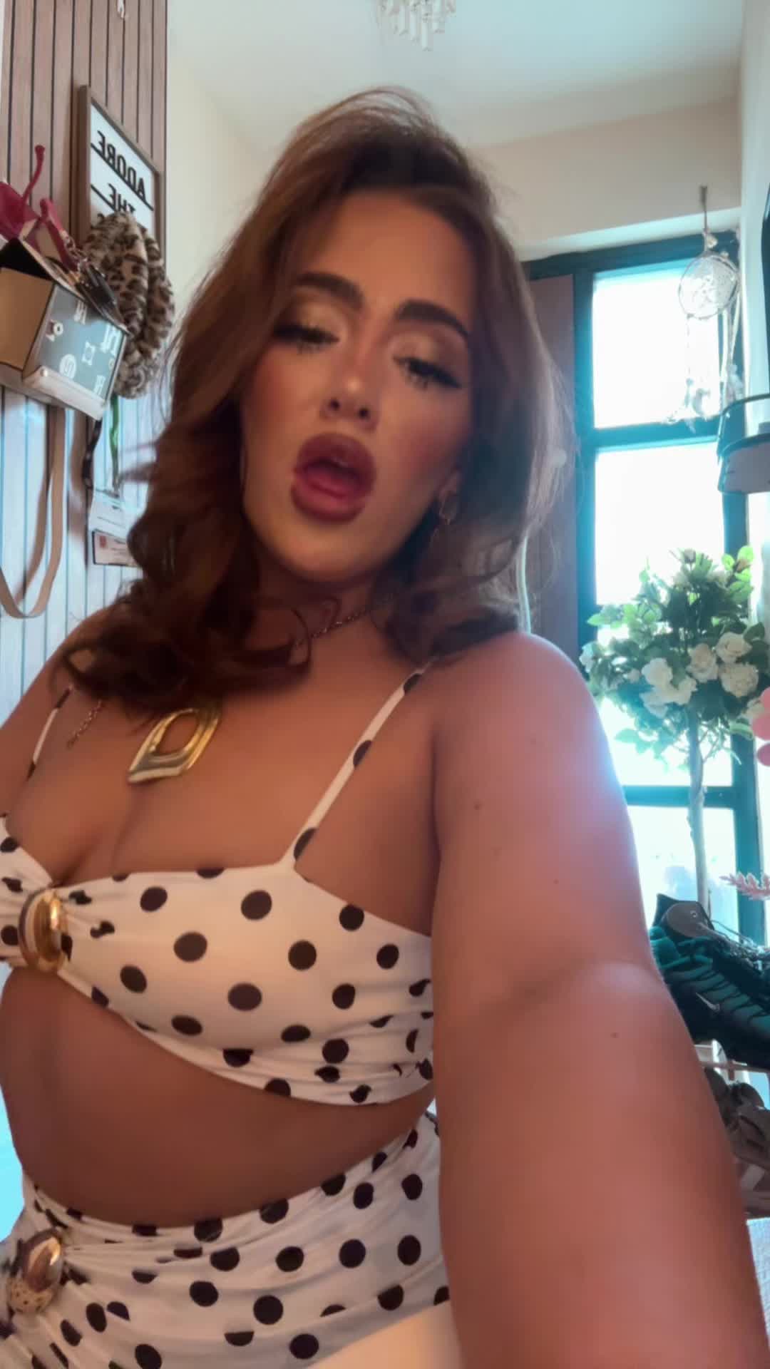 @caitlinjmcg