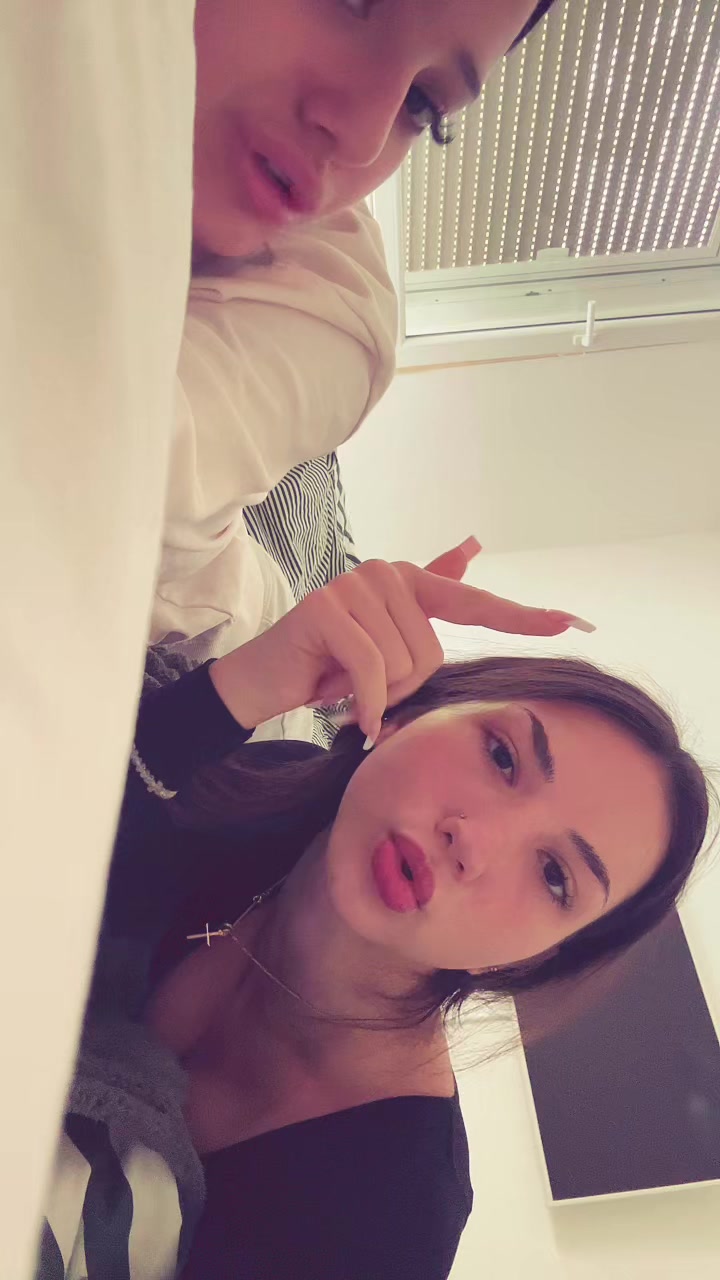 @๐ฉ๐ฝโค๏ธ๐๐ฉ๐ฝ