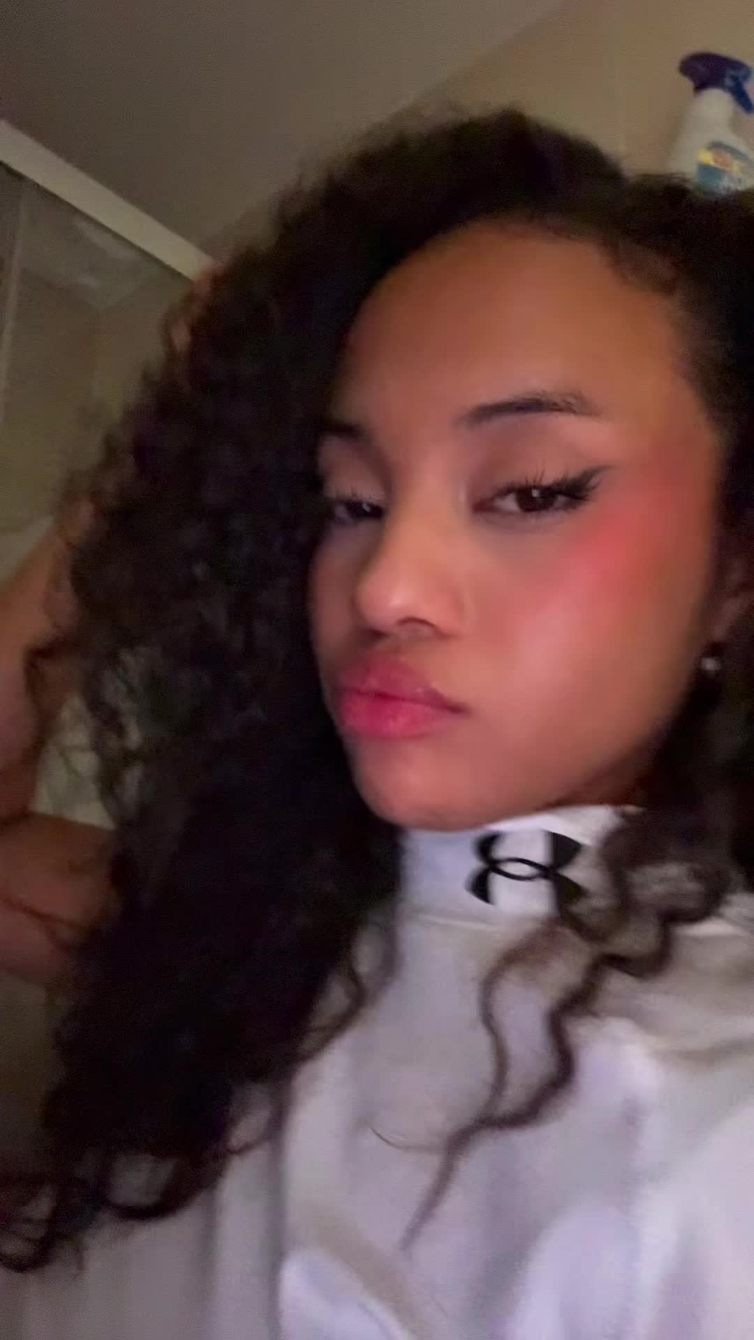 @ℳ𝒶ℯ̈𝓁ℯℯ𝓃 🌺