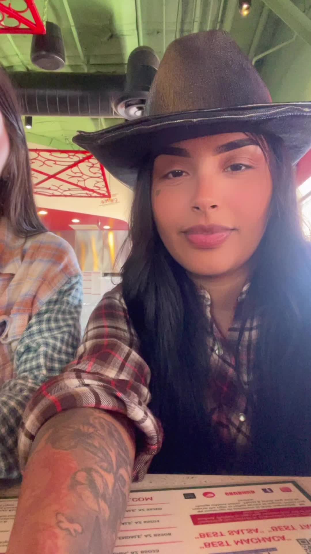 @Nene💚