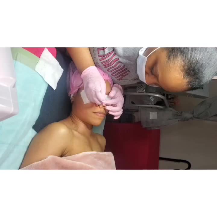 @glamoureyzelashextensions