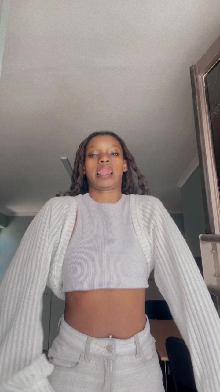 @Melanin Jay ᥫ᭡