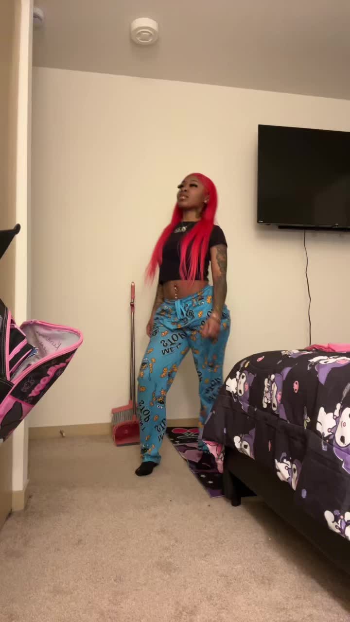 @🦇