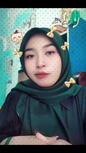 @Adeanie