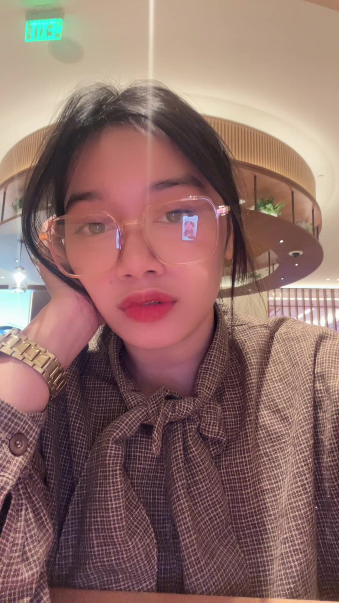 @𝒶𝓃𝒶𝓀𝑒𝓁