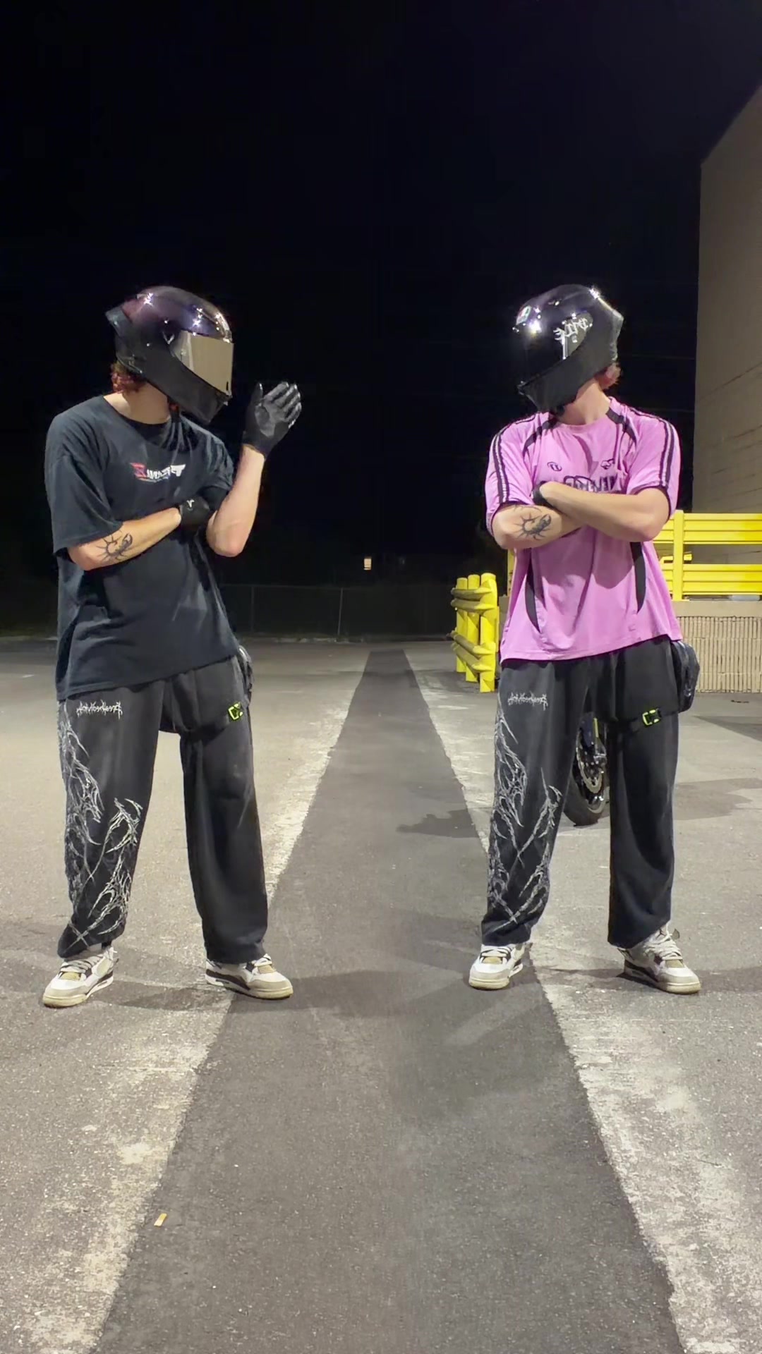 @shakymoto