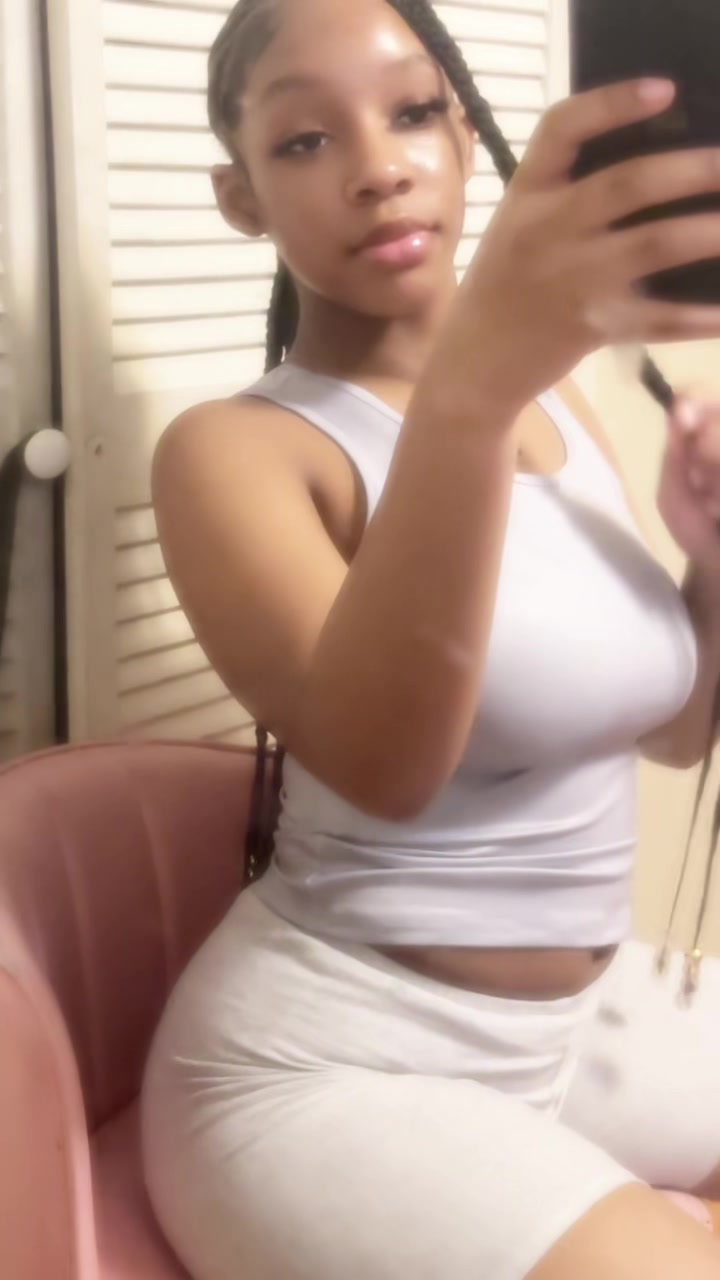 @Kaykay🌺.